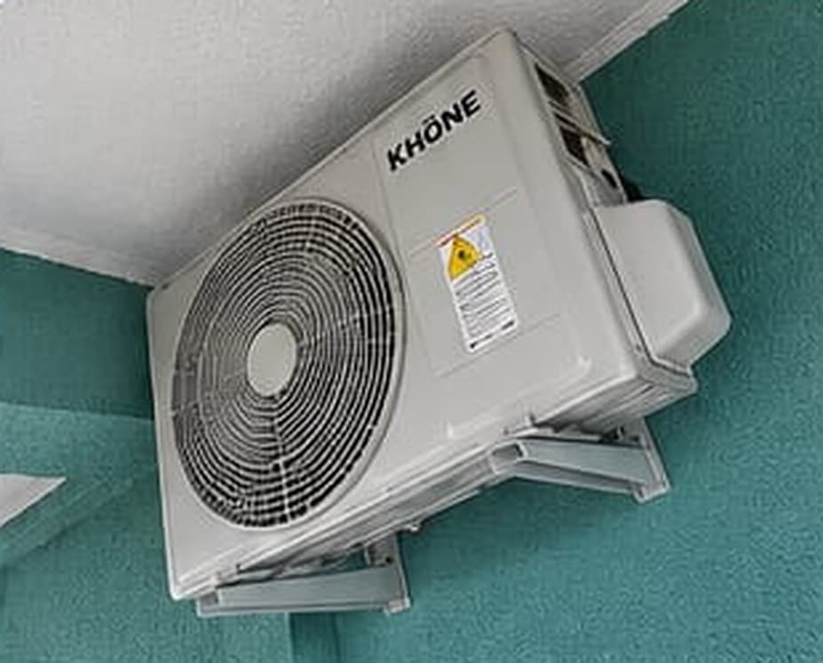 Unidad exterior de aire acondicionado KHÖNE instalada por CLIMATEC